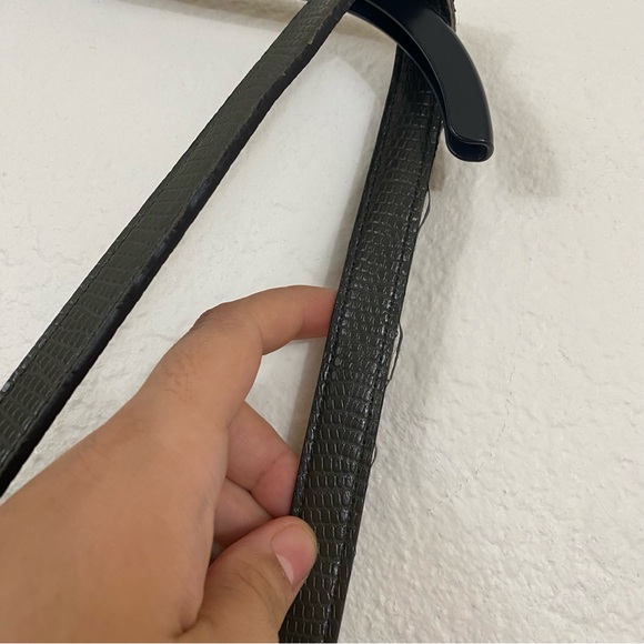 Simply Vera Olive Green Faux Leather Scale Embellished Zip Backpack Purse - Picture 14 of 14